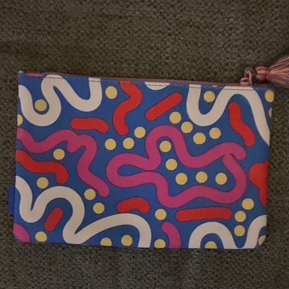 3/$6 Ipsy makeup bag - Picture 2 of 4